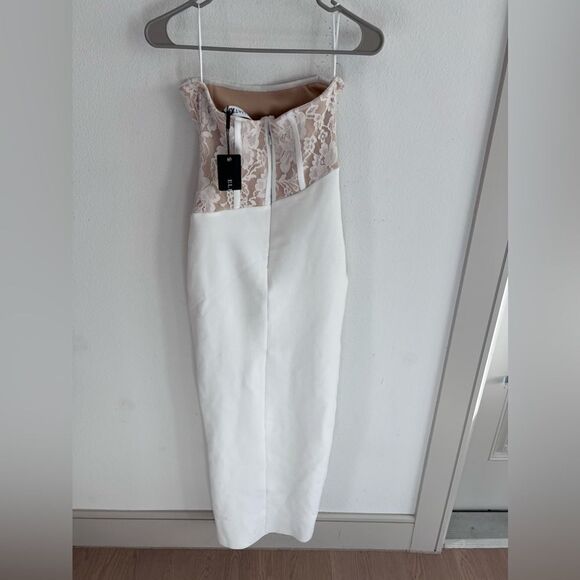 NWT $220 Elliatt Carsyn Strapless Bodycon‎ Cocktail Dress nude white corset midi - Picture 9 of 11